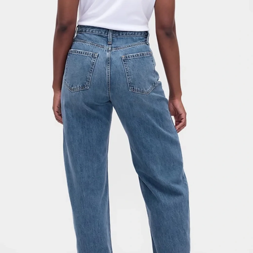 GAP Curvy Barrel Blue Jeans - 28T - Picture 2 of 2